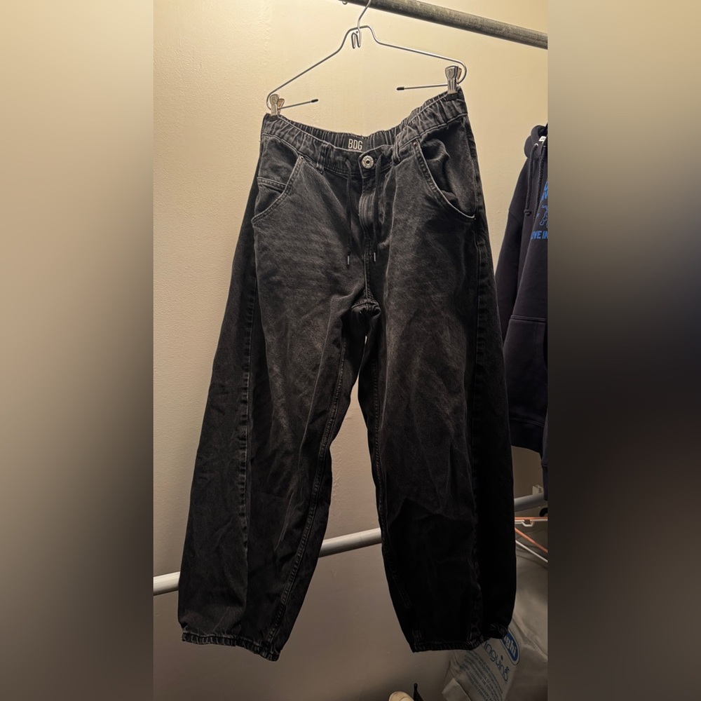 BDG Urban Outfitters Carter Low Rise Baggy Fit Cocoon Pants